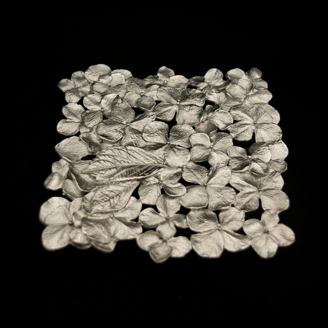 Hydrangea Trivet