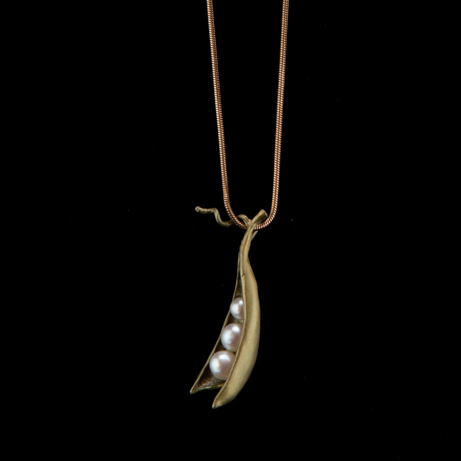 Pea Pod Pendant - 3 Pearls