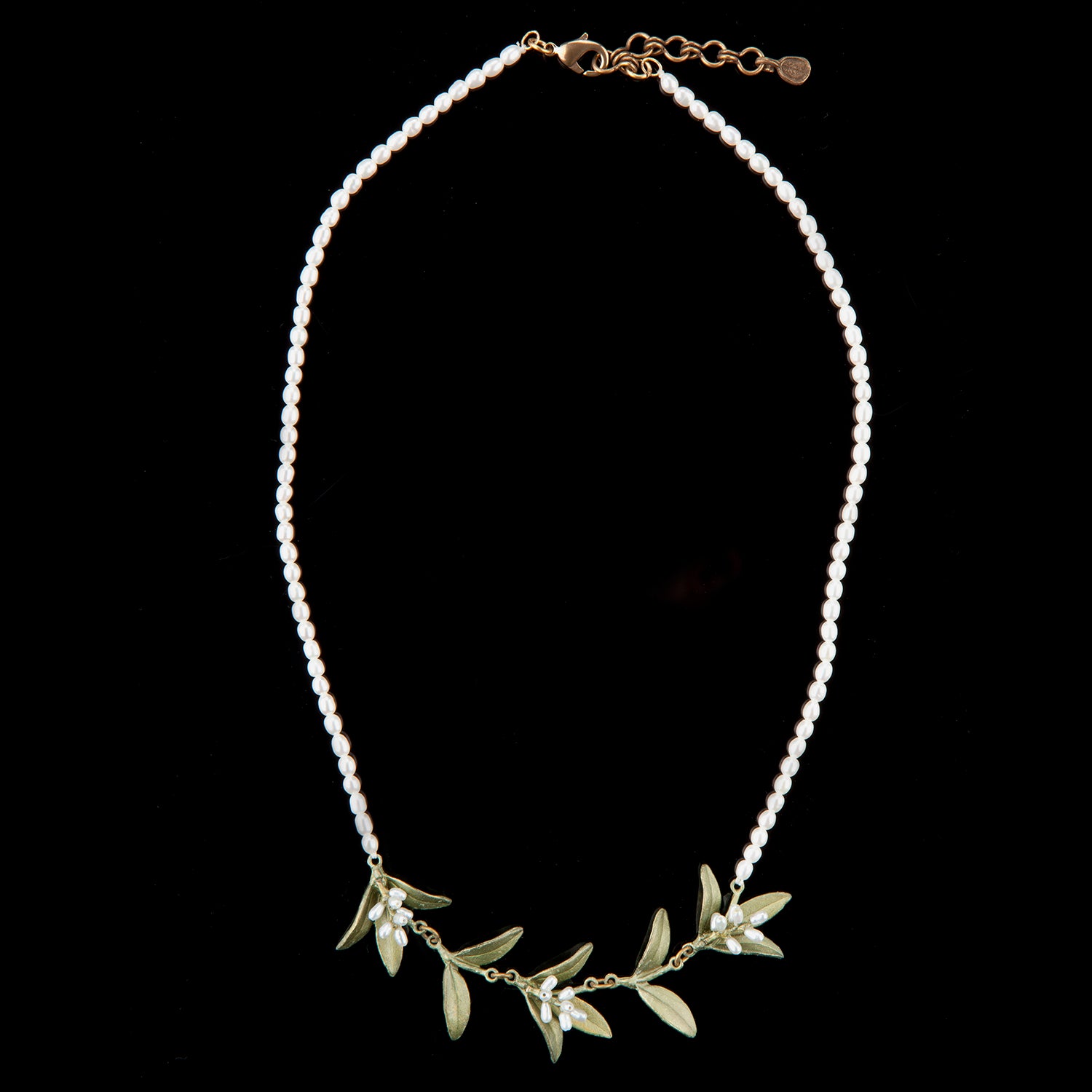 Flowering Myrtle Necklace - Pearl Contour