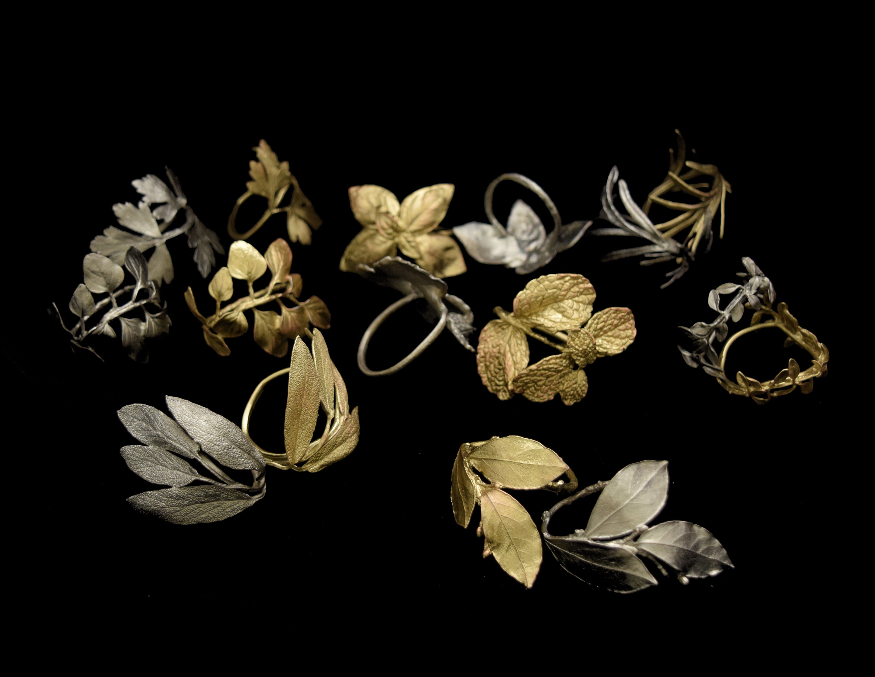 Herb Assortment for Eight Napkin Rings - Bronze