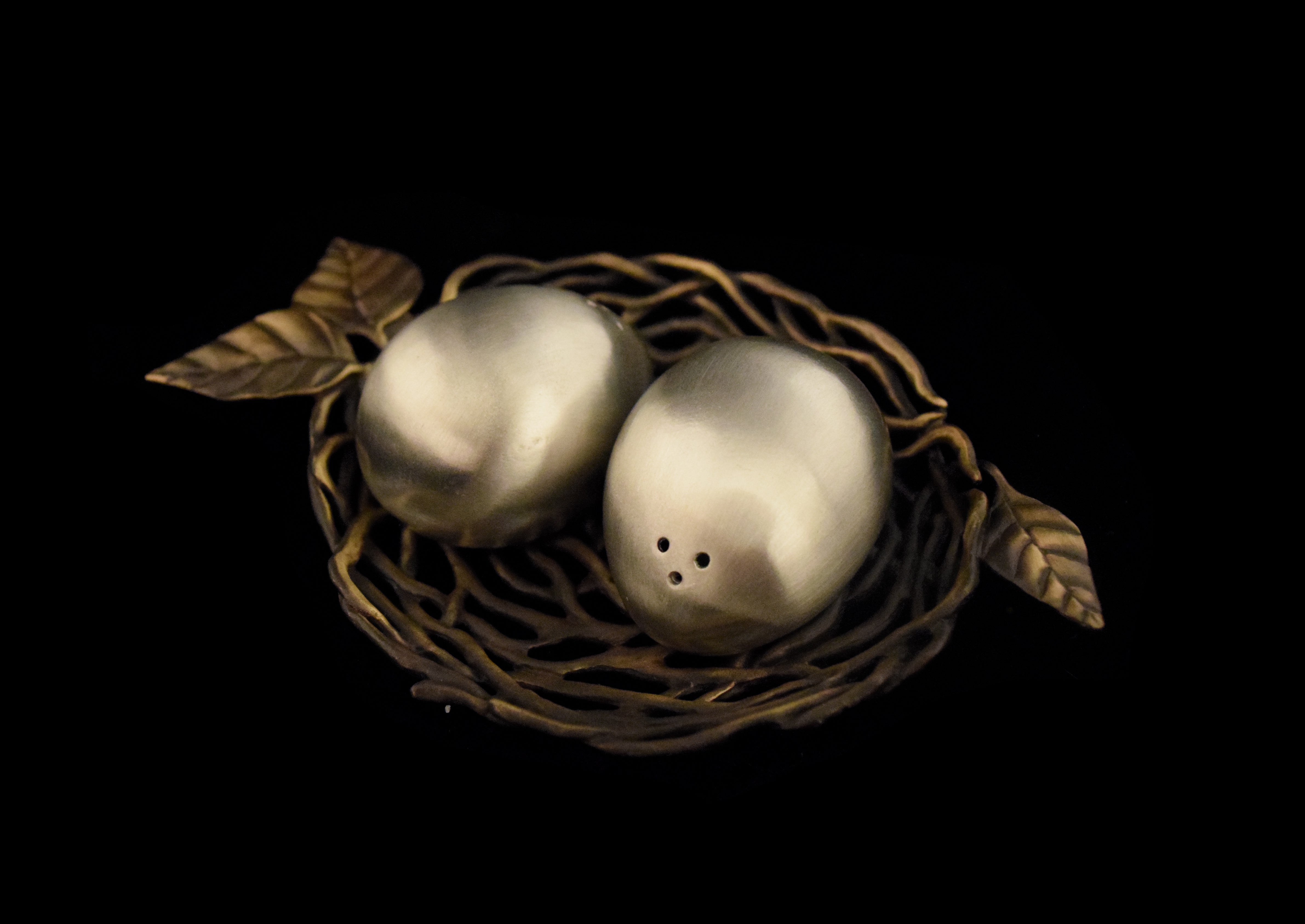 Bird's Nest with Eggs - Salt and Pepper Servers