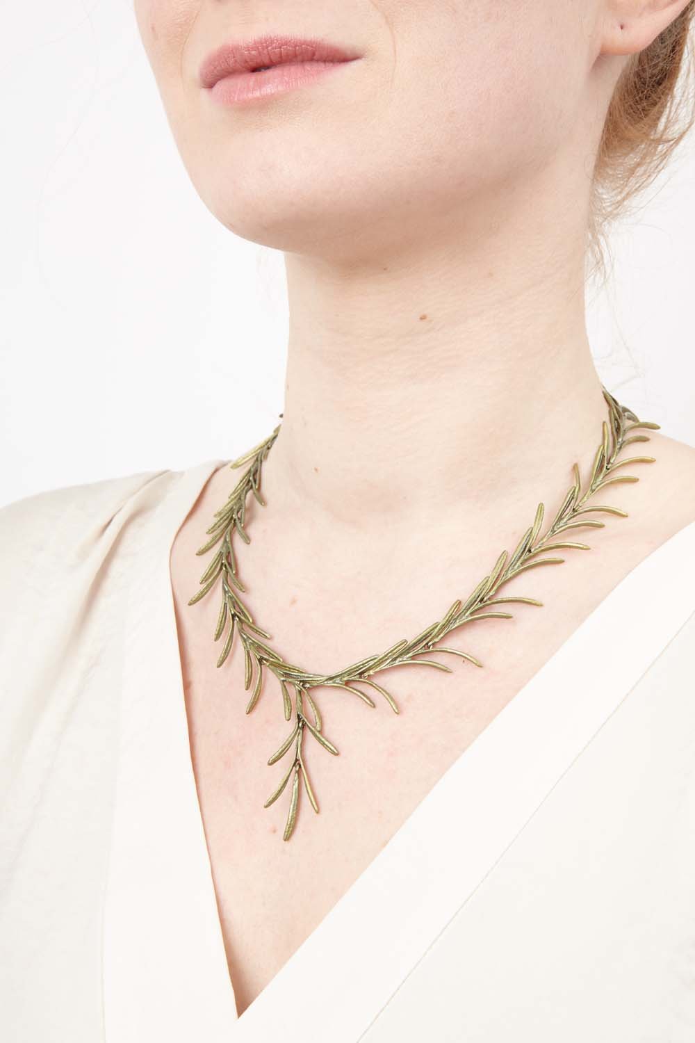 Rosemary Necklace - Spray Collar