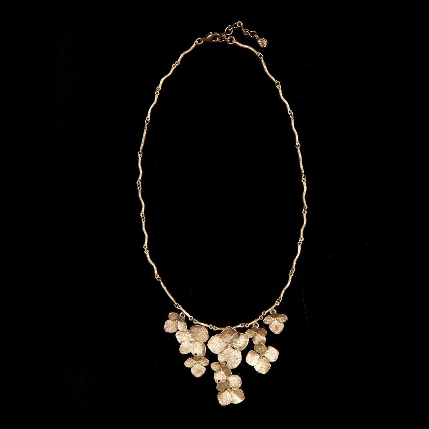 Hydrangea Necklace - Contour